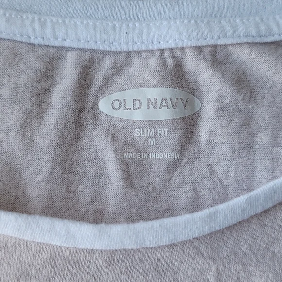 Old Navy Soft Tee - Medium Slim Fit - Picture 3 of 5